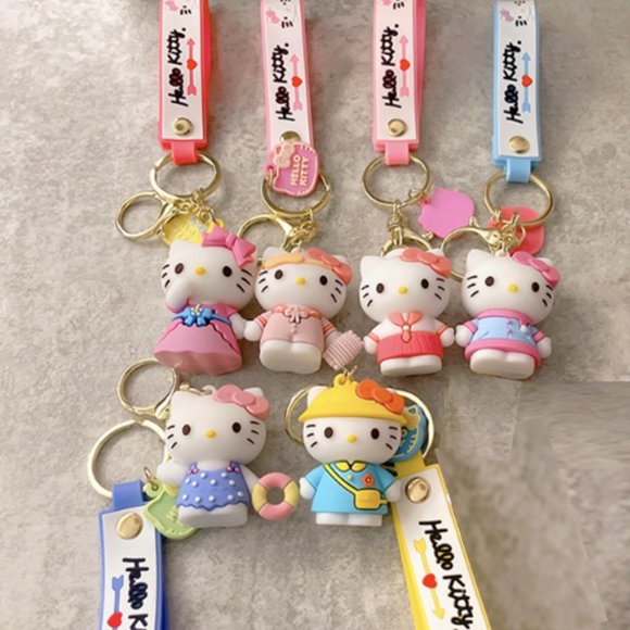 🍏50% OFF/3+...Hello Kitty Keychain/Bag Charm (Light Pink) - Picture 4 of 4